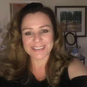 Meet your Posher, Gabriela